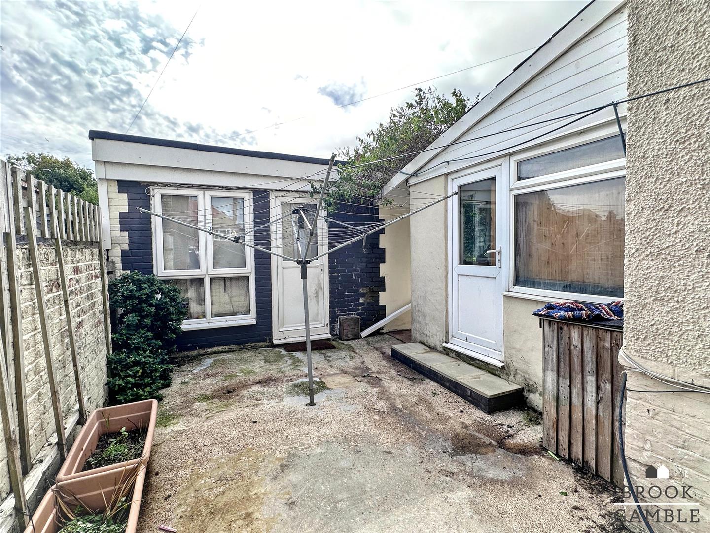 4 Bedroom House. Upwick Road in Eastbourne, East Sussex 35